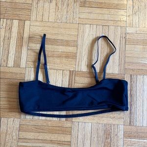 PRETTYLITTLETHING Black Underboob Bikini Top